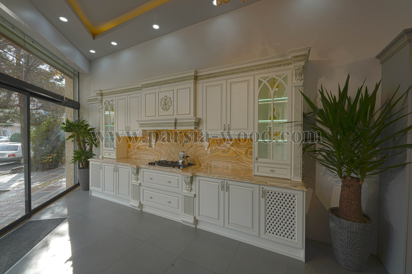 کابینت آشپزخانه لاکچری سبک کلاسیک رنگ پلی اورتان 